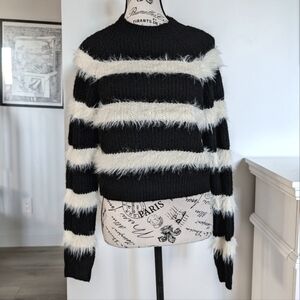 🌴2/$25 HAPPILY GREY | Women's Blk/White Fuzzy Striped Long Sleeved Crop Sweater